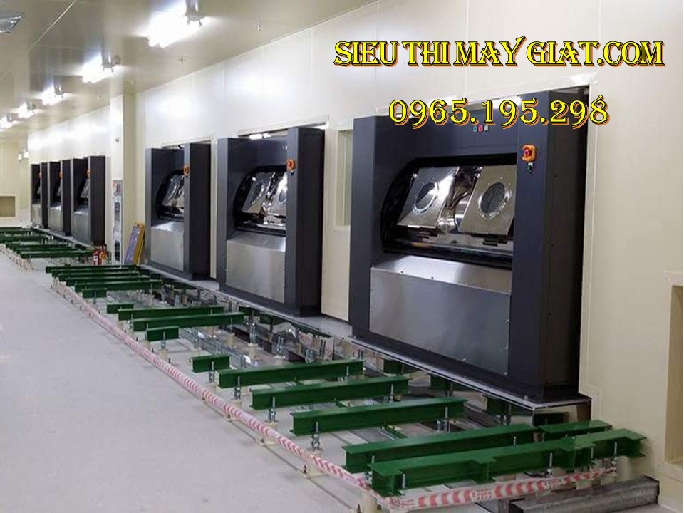 Lắp đặt máy giặt 2 cửa phòng sạch tại nhà máy Sam Sung Thái Nguyên