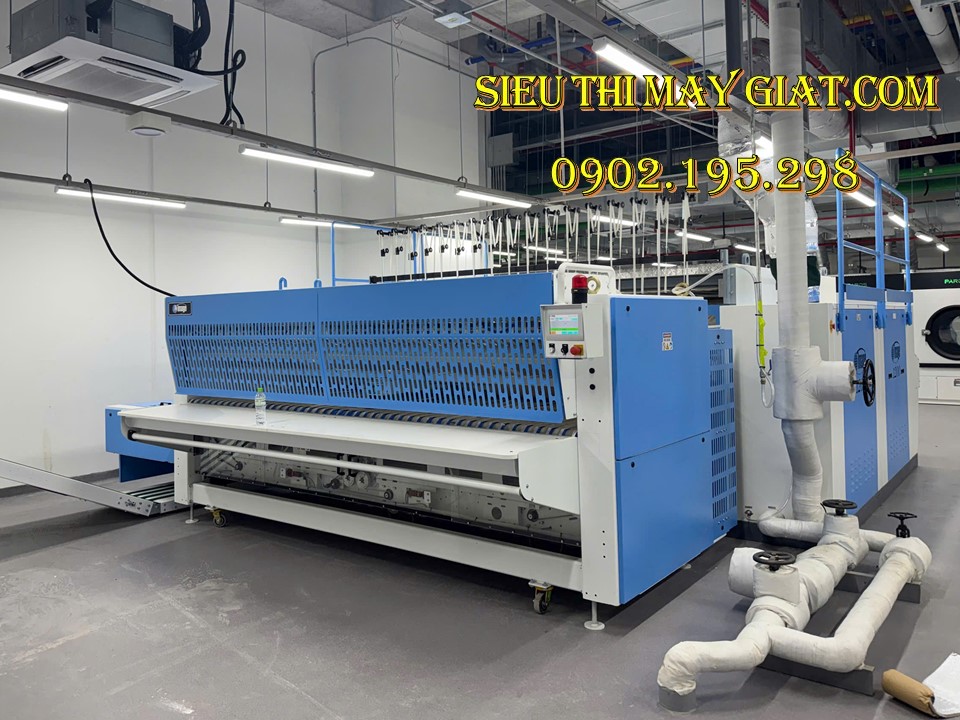 Máy gấp ga tự động khách sạn Shilla